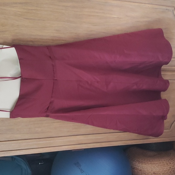 Michelangelo, size 14, ruby red, semi formal - Picture 4 of 4